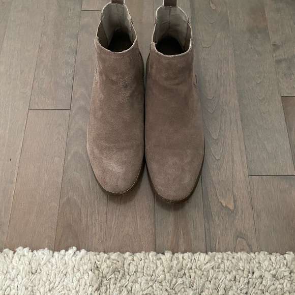 Steve Madden - Picture 3 of 4